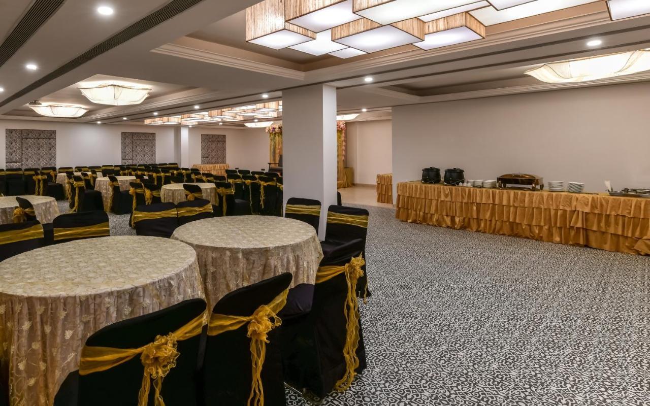 The Downton Hotel Raipur  Luaran gambar
